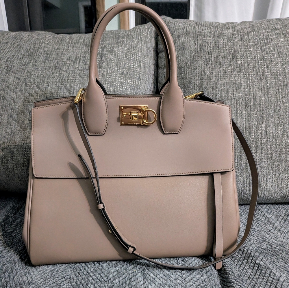 Salvatore Ferragamo Medium Studio Caraway Seed